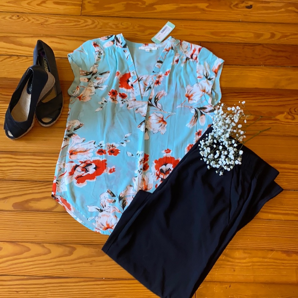 NWT Stitch fix blouse. Size S.